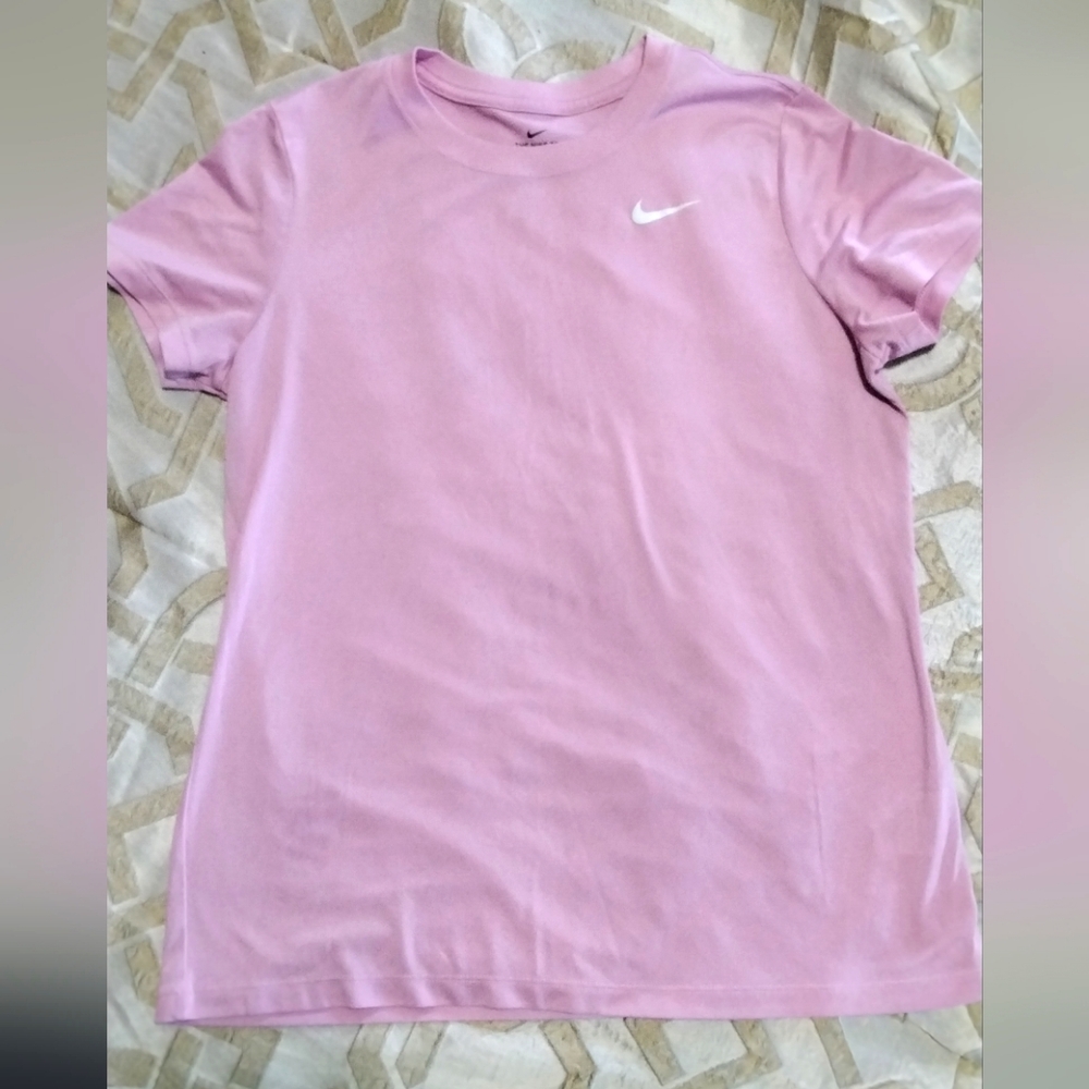 Ladies Nike Tshirt